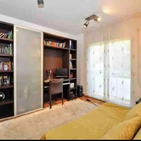 Wonderful Townhouse On Sa Boadella Beach Holiday home *