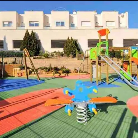 Wonderful Townhouse On Sa Boadella Beach Lloret de Mar