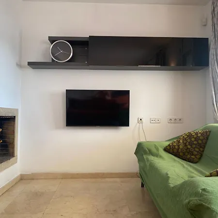 Wonderful Townhouse On Sa Boadella Beach Holiday home
