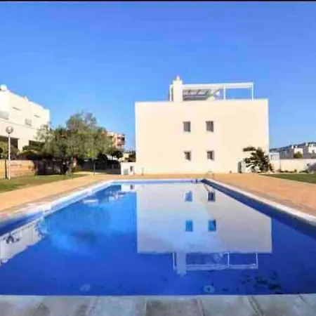 Wonderful Townhouse On Sa Boadella Beach * Lloret de Mar